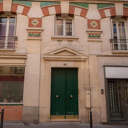 Paris-oasis Montmartre Párizs